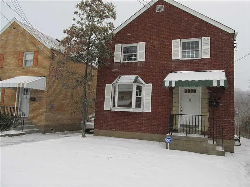 1426 Chislett St photo 1