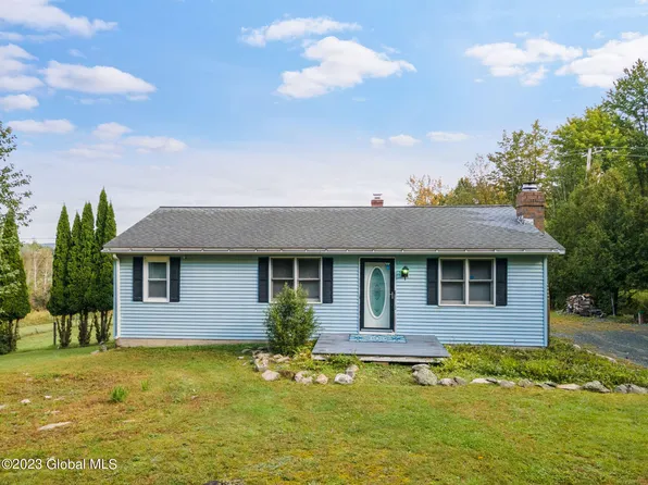 72 Storm Hill Road, Pittstown, NY 12094