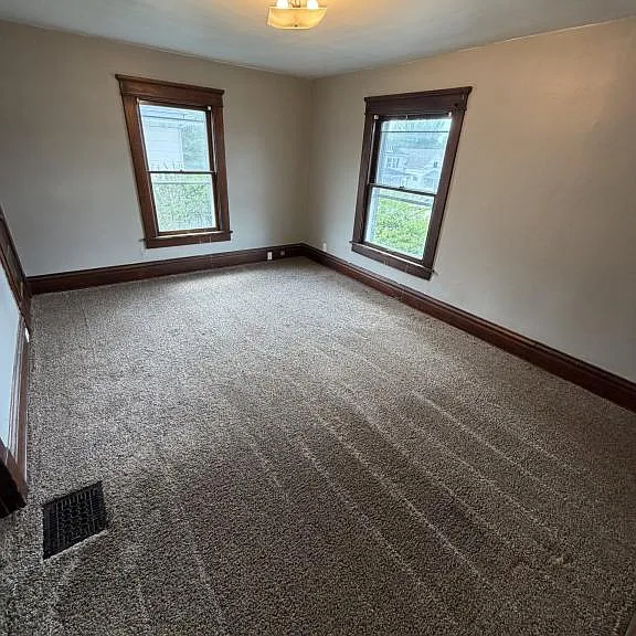 242 W Summit St #244 — Photo 16