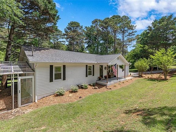 3rd image of 3404 Springdale Forrest Ave