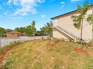 1999 NW 46th St #1999, Miami, FL 33142