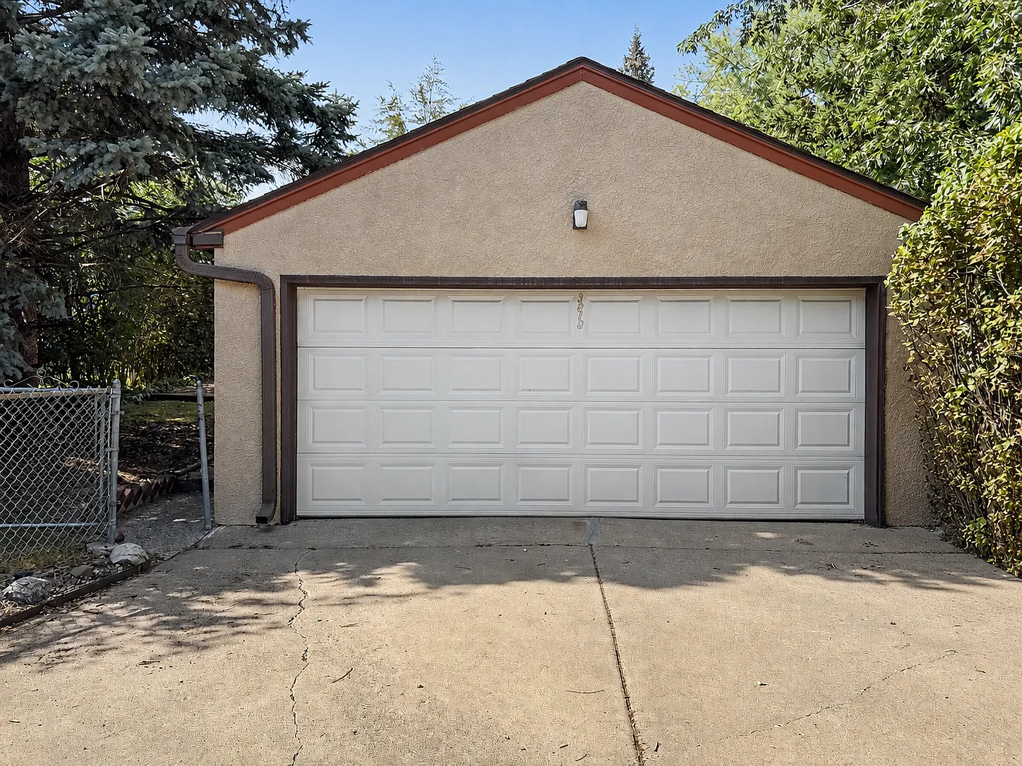 3br Updated Home! — Photo 2