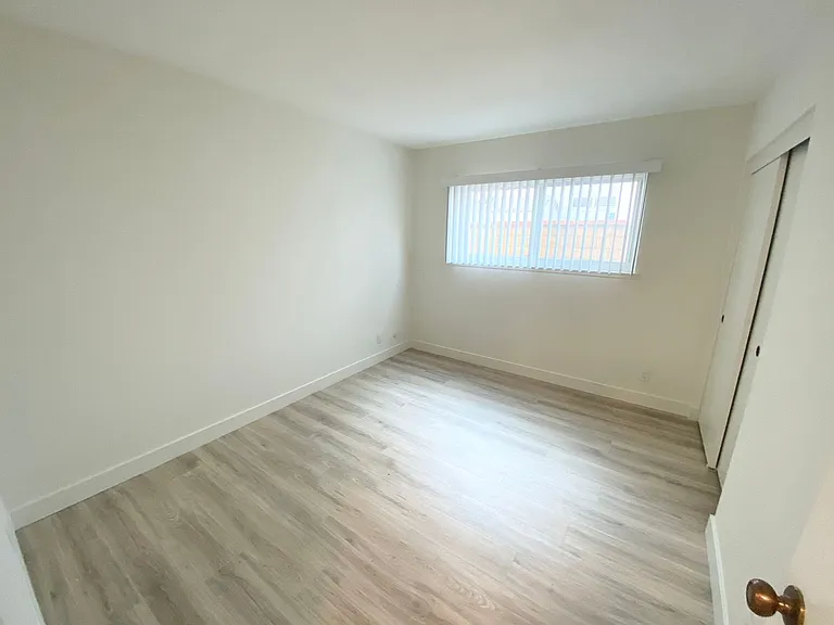 6009 E La Paz Cir — Photo 10