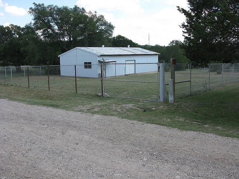 1st image of 703 Possum Trot St