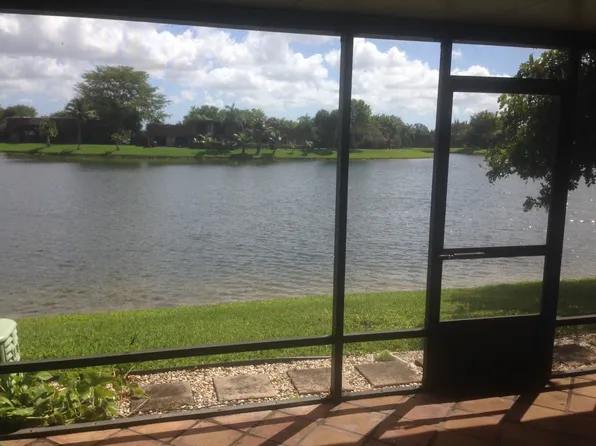 1224 SW 120th Way, Davie, FL 33325