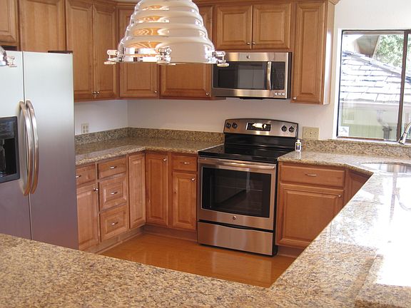 5th image of 1306 S Beach Dr