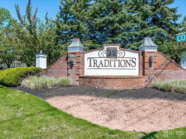 822 Dominick Ct, South Plainfield, NJ 07080