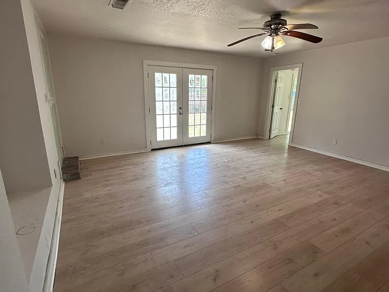202 Red Oak Cir — Photo 12