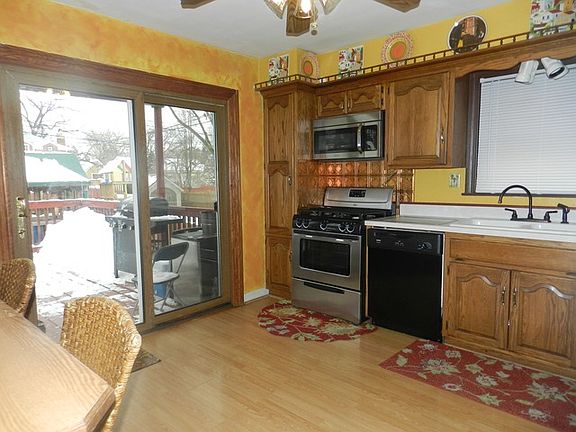 4th image of 9631 S Lawndale Ave