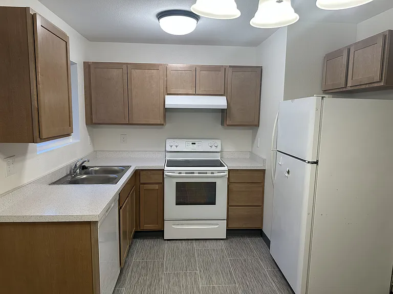 7400 Branche Dr #3 — Photo 4