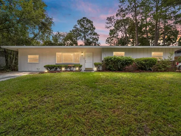 2917 NE 19th St, Gainesville, FL 32609