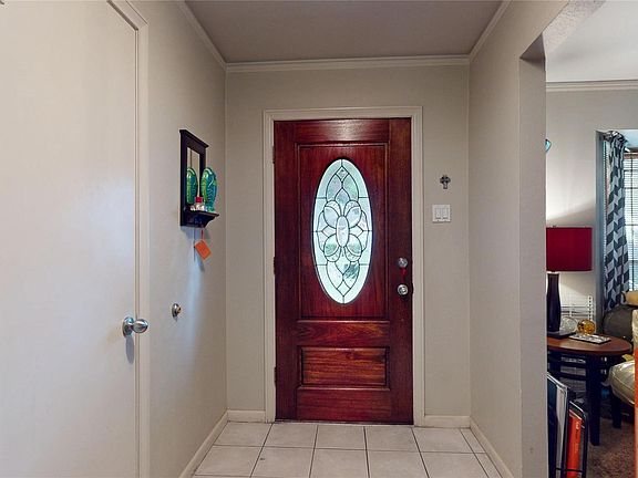 4th image of 2322 Carleen Rd