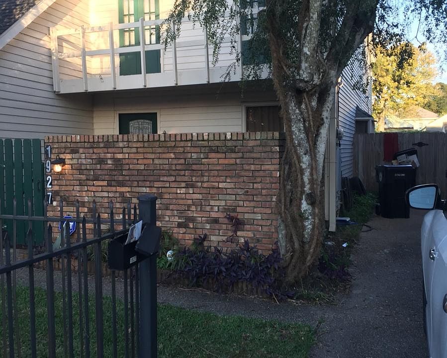 1st image of 1927 Marengo St