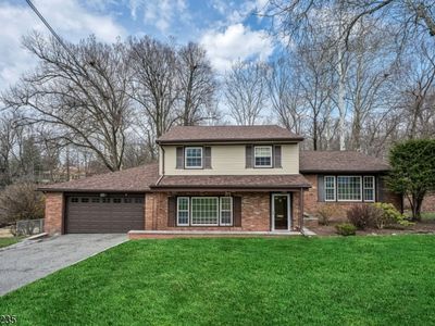 9 Oxford Dr, Livingston, NJ, 07039