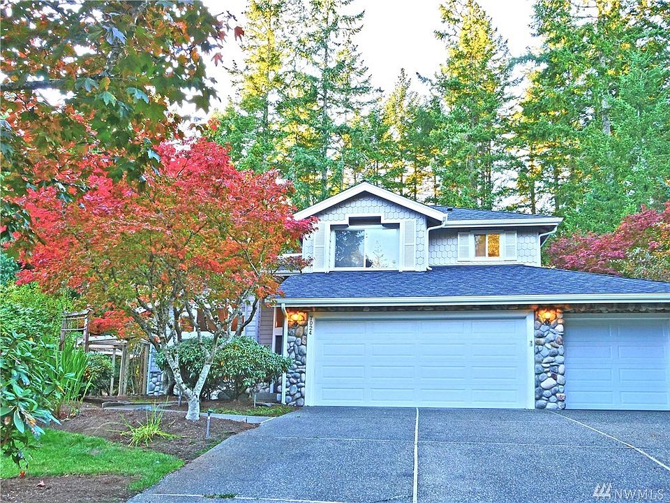This home has stunning curb appeal, 3-car garage, and a huge driveway