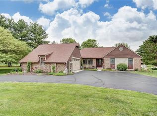 979 Boulder Dr, West Alexandria, OH 45381