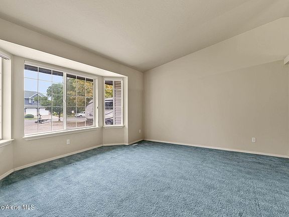 3rd image of 1709 N Summer Hills Ct