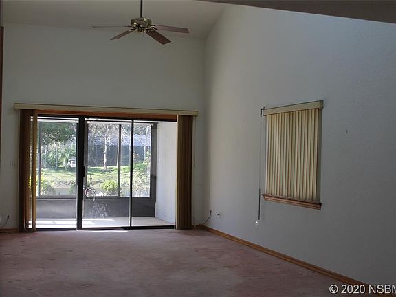 4th image of 472 Shorewood Ln
