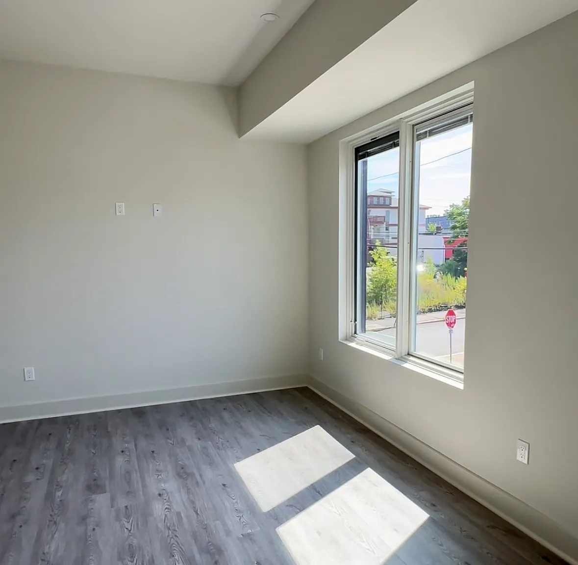 1 bed, 763 sqft, $2,100 — Photo 4