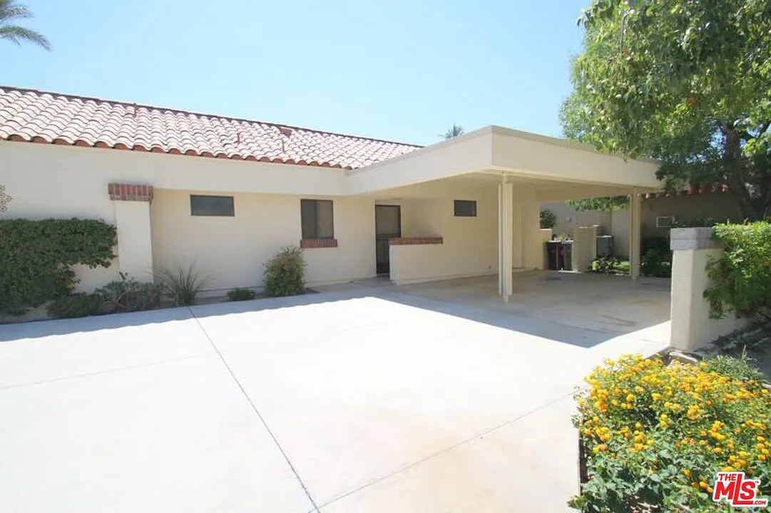 Photo 1 of 14 - 40590 La Costa Cir E #73-03 - Palm Desert, CA Primary Photo - 40590 La Costa Cir E #73-03