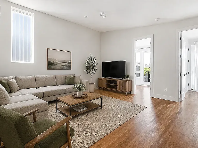 77 Berry St #2E — Photo 1