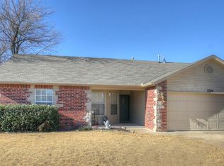 1204 N 80th St, Broken Arrow, OK 74014