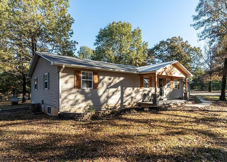 1st image of 569 Stone Creek Dr