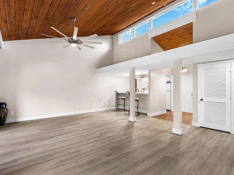 4187 Abbey Ct — Photo 8