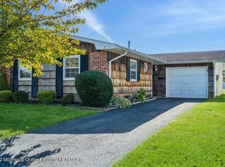 2 Lowell Ct, Brick, NJ 08724