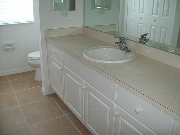 5th image of 2519 NW 10th Ter