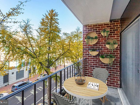 2nd image of 1600 Prince St APT 309