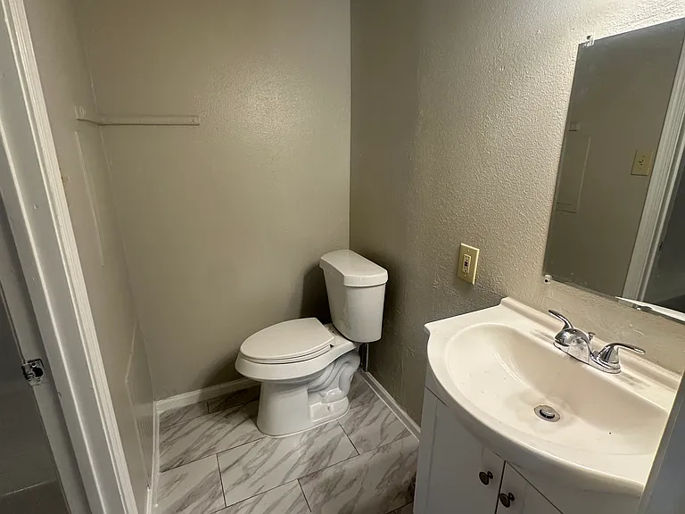 3206 Scotch Moss Ln #B — Photo 8