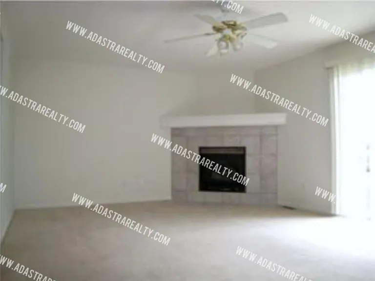 306 N 9th St #D — Photo 6