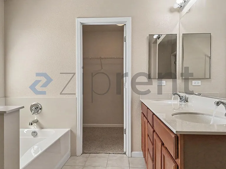 9749 Shanelyn Way — Photo 54