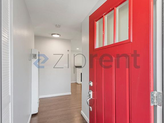 3rd image of 6258 Castillon Dr