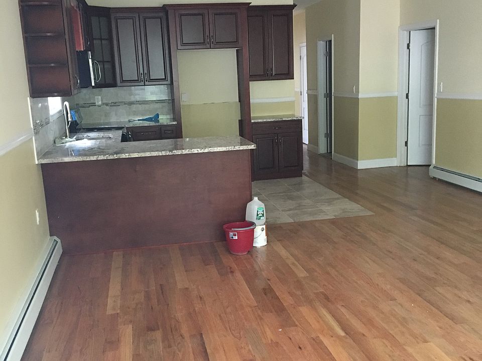 2nd image of 190-90 118th Ave