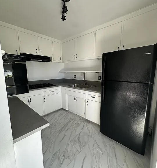 9018 Keith Ave — Photo 3