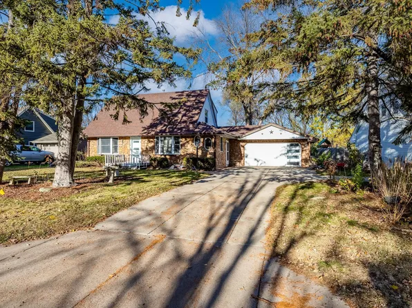 8853 Hale Ave S, Cottage Grove, MN 55016