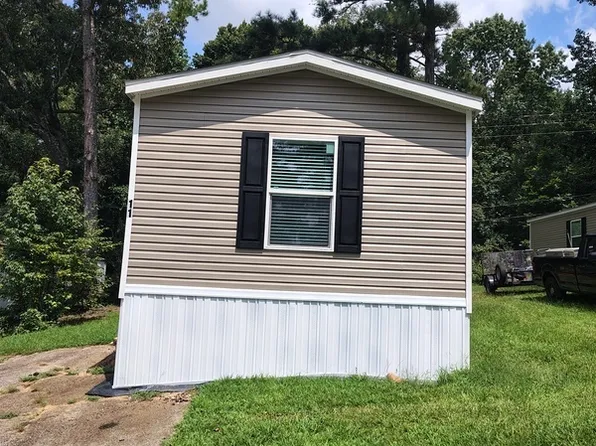 11 Poole Cir, Ellenwood, GA 30294