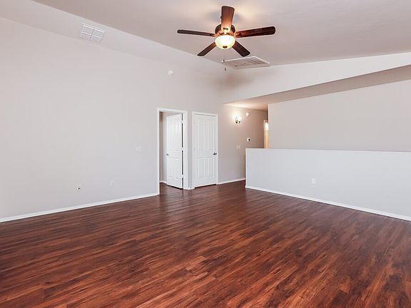 4th image of 816 W Calle Ormino