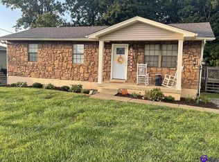 803 Charlene Dr, Vine Grove, KY 40175