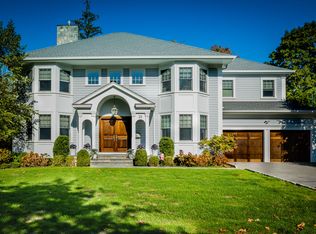 25 Vanderbilt Rd, Scarsdale, NY 10583