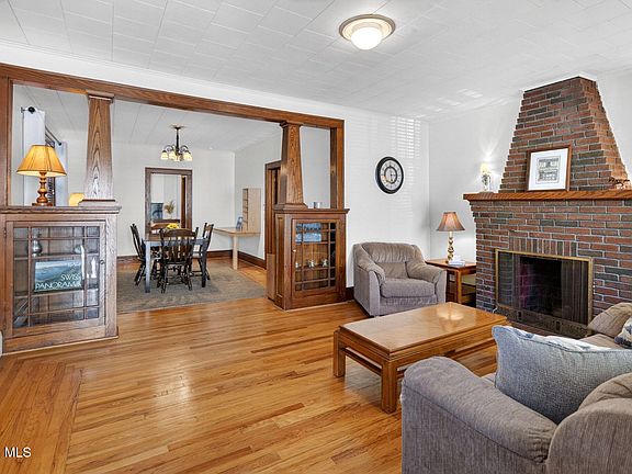 5th image of 2203 15th Street