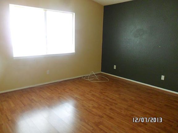 3rd image of 2823 La Vida Dr