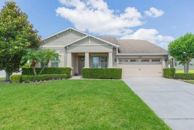 1st image of 824 Crooked Branch Dr
