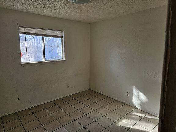 3rd image of 501 Ranchero Dr