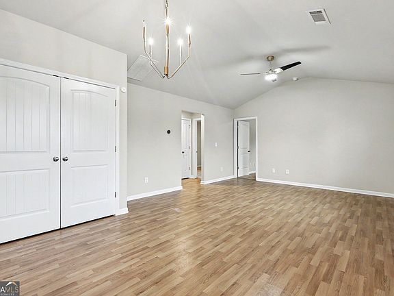 3rd image of 2362 Glebe Ct