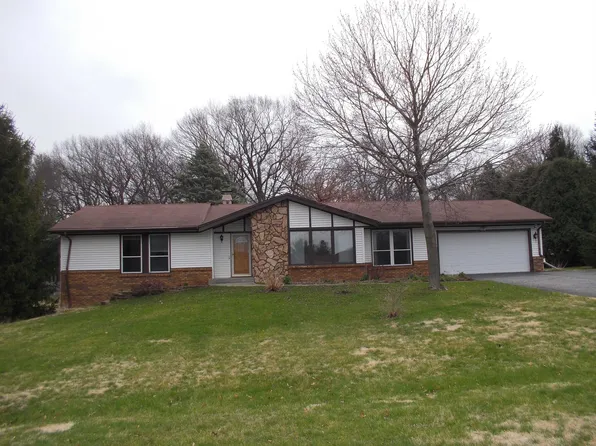 11233 Bayberry Dr, Roscoe, IL 61073
