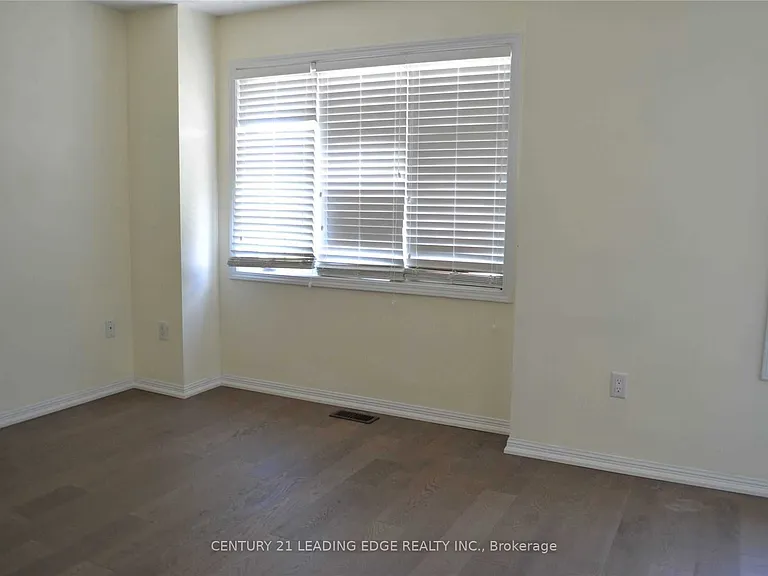 49 Celadine Dr — Photo 9