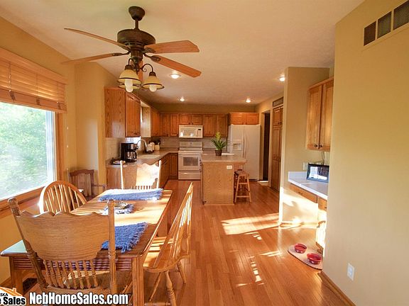 2nd image of 7124 Beaver Hollow Cir